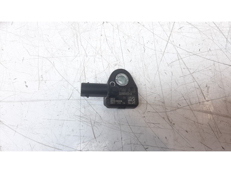 Recambio de sensor para volkswagen passat variant (3g5) 2.0 tdi referencia OEM IAM 3Q0959351A  