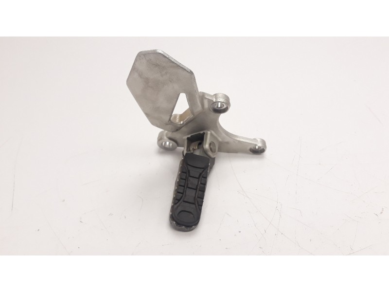 Recambio de estribo para bmw r ninet scrambler r ninet scrambler referencia OEM IAM 46717700913  