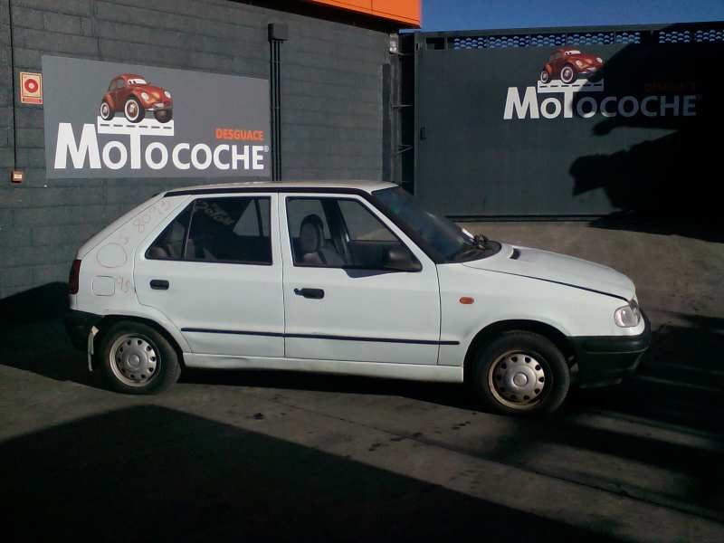 skoda felicia berlina ( 791) del año 1995