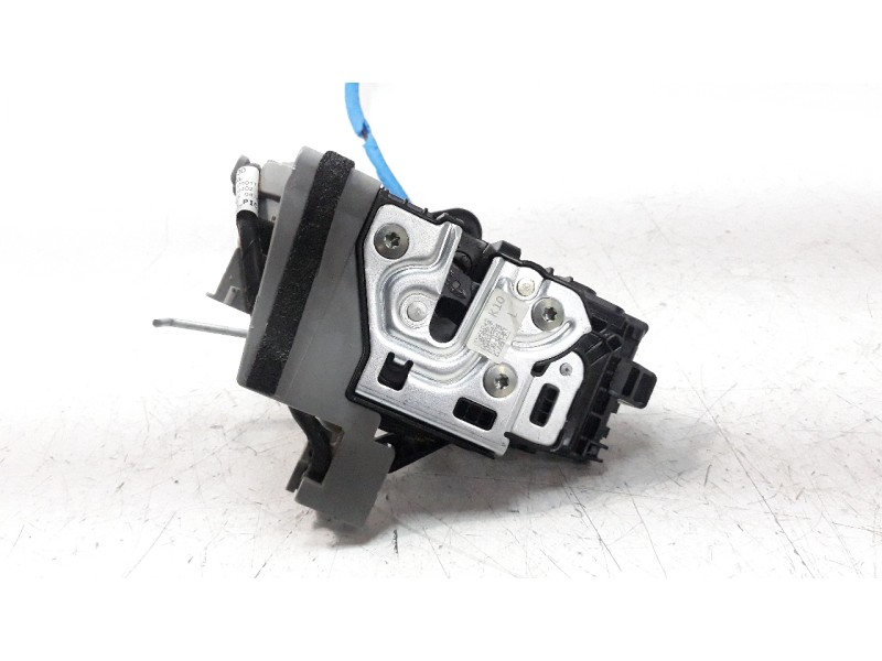 Recambio de cerradura puerta delantera izquierda para kia niro referencia OEM IAM 81310AT100  