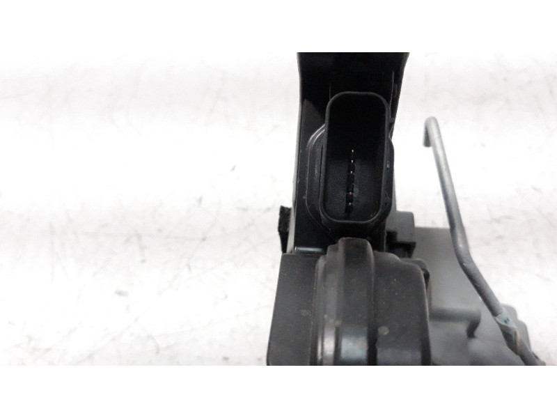 Recambio de cerradura puerta delantera izquierda para kia niro referencia OEM IAM 81310AT100  