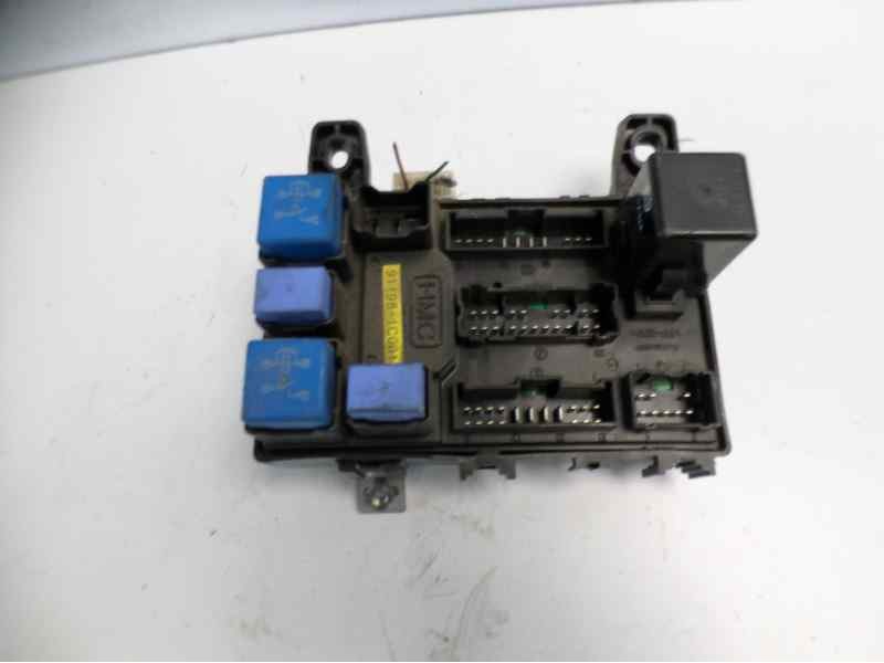 Recambio de caja reles / fusibles para hyundai getz (tb) 1.1 básico referencia OEM IAM 911981C001  