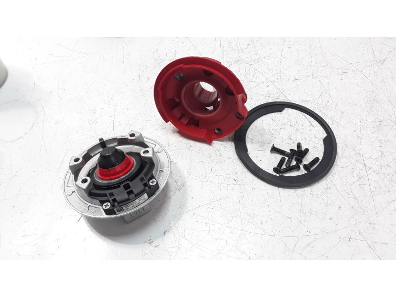 Recambio de tapon combustible para bmw r ninet scrambler r ninet scrambler referencia OEM IAM 16118544124  