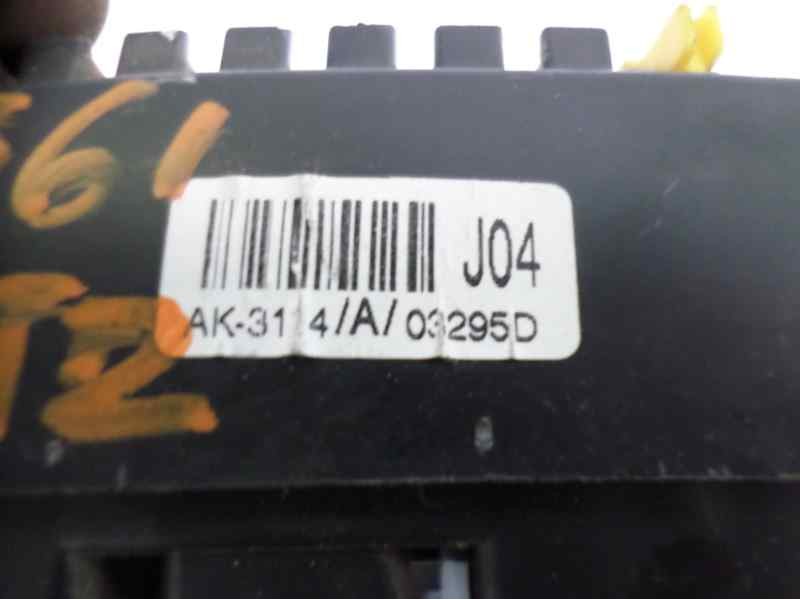 Recambio de caja reles / fusibles para hyundai getz (tb) 1.1 básico referencia OEM IAM 911981C001  