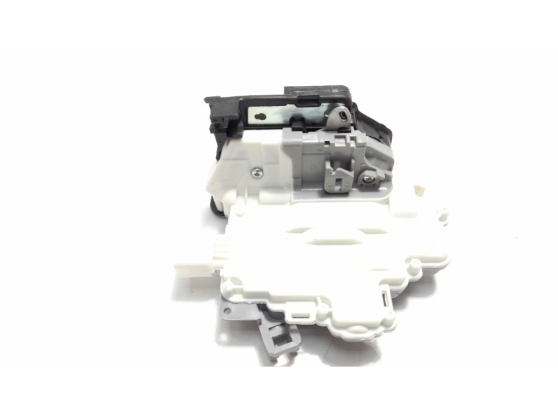 Recambio de cerradura puerta delantera derecha para seat ibiza (6j5) referencia OEM IAM 3C1837016A EZCVW014 CRDVW1042