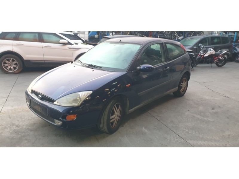 ford focus berlina (cak) del año 2000