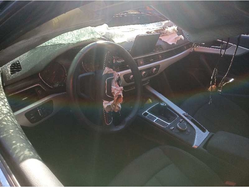 audi a4 berlina (8w2) del año 2017