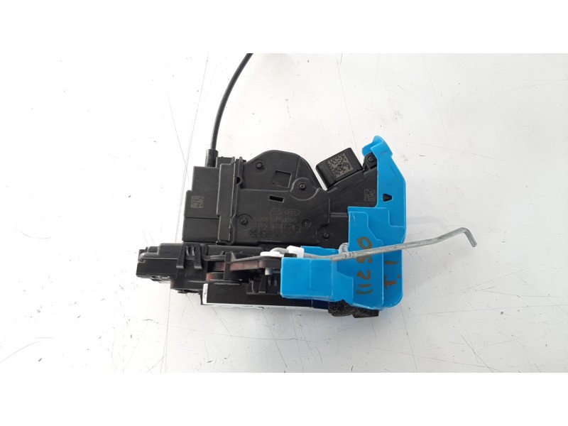 Recambio de cerradura puerta trasera izquierda para kia niro referencia OEM IAM 81410AT010  