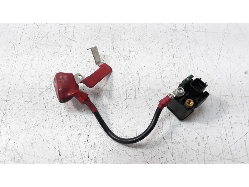Recambio de rele para ducati scrambler referencia OEM IAM 39740081B  