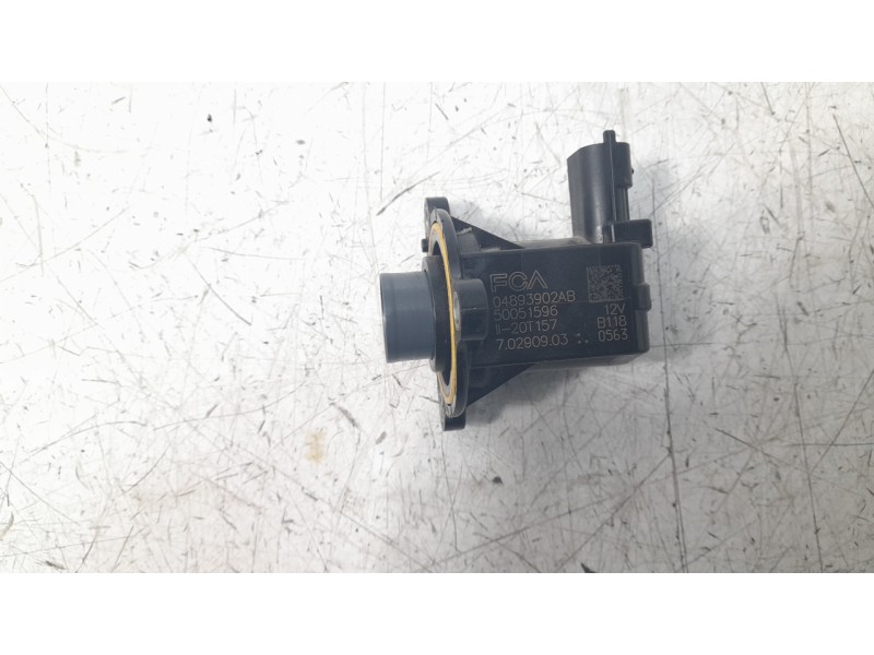 Recambio de electrovalvula para jeep renegade limited 4x4 referencia OEM IAM 4893902AB  