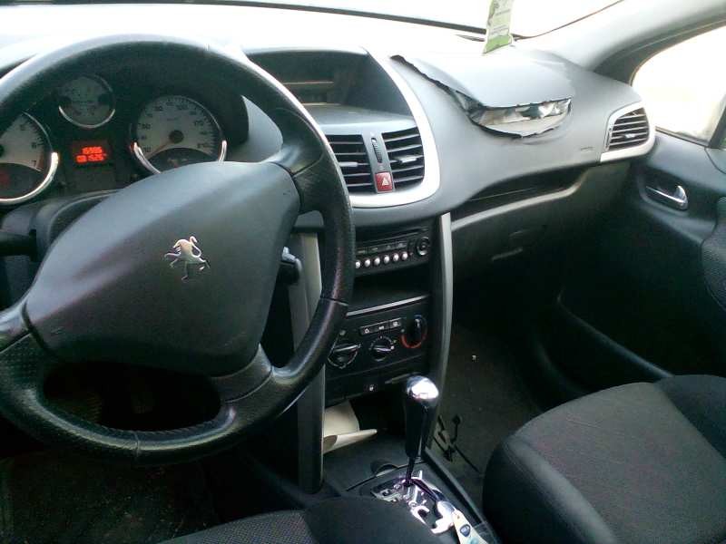 peugeot 207 sw del año 2008