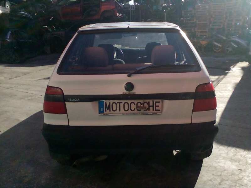 skoda felicia berlina ( 791) del año 1995