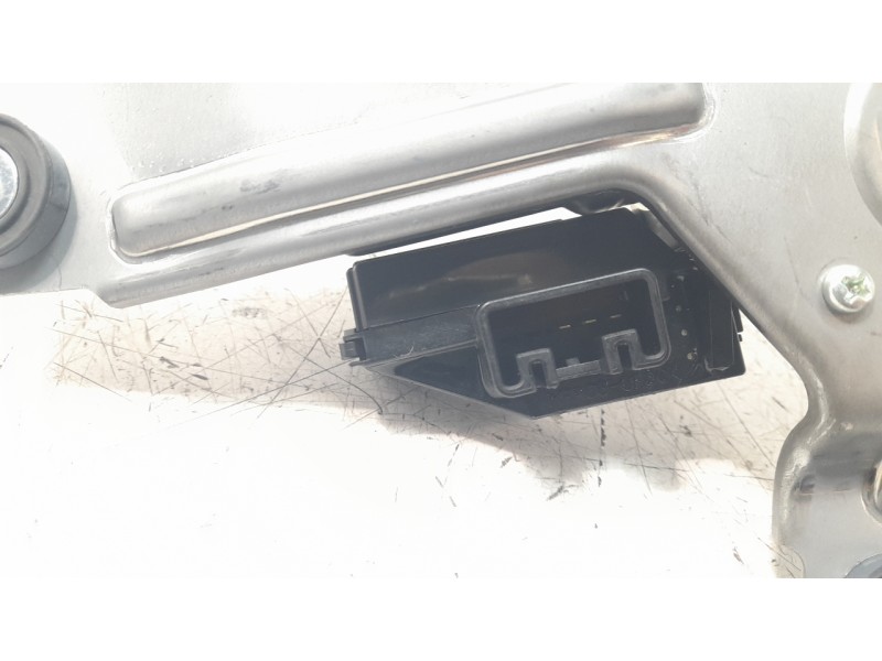 Recambio de motor limpia trasero para toyota corolla (e21) referencia OEM IAM 8513002060  