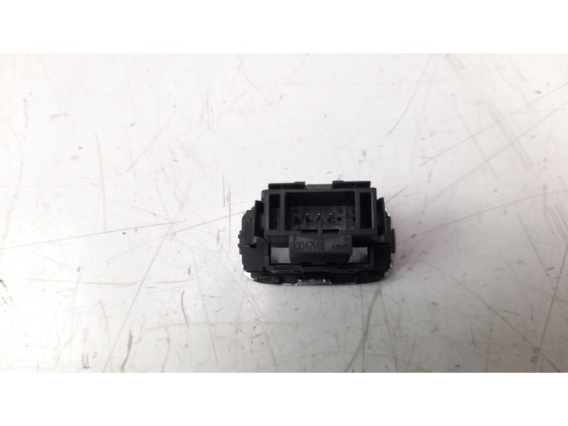 Recambio de interruptor para volvo v40 1.6 diesel cat referencia OEM IAM 31394114  