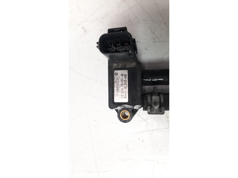 Recambio de sensor presion para volvo v40 1.6 diesel cat referencia OEM IAM AV615L200AB  