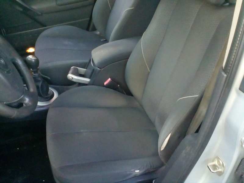 renault megane ii classic berlina del año 2004