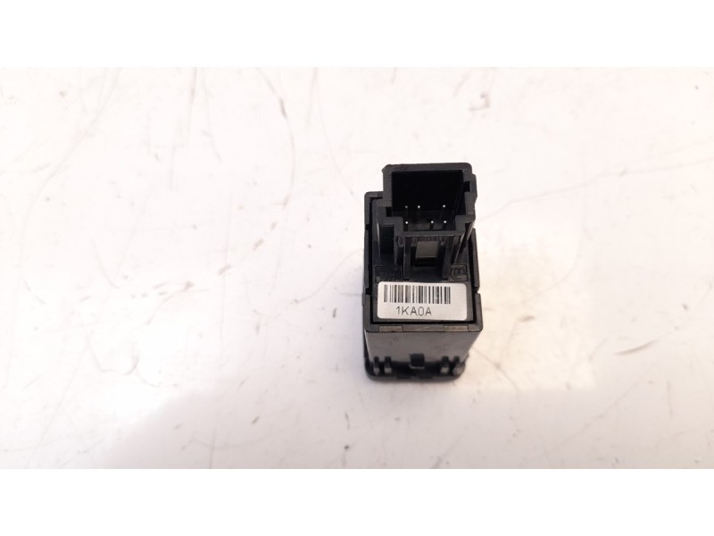 Recambio de interruptor para nissan note 1.5 dci turbodiesel cat referencia OEM IAM 251451KA0A  