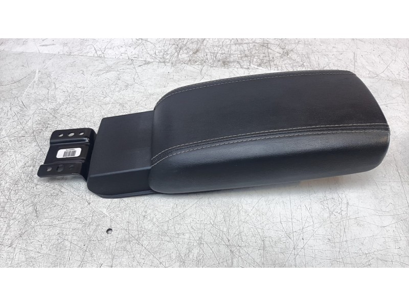 Recambio de apoyabrazos central para jeep compass ii 1.6 m-jet cat referencia OEM IAM 5ZK07DX9AB  