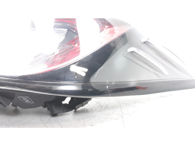 Recambio de piloto trasero derecho para toyota corolla (e21) referencia OEM IAM V350010R  