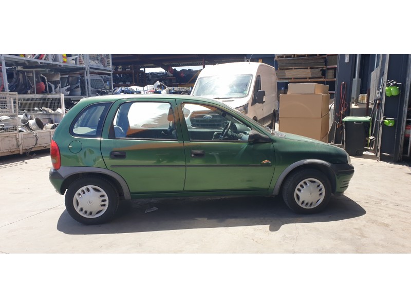 opel corsa b del año 1996