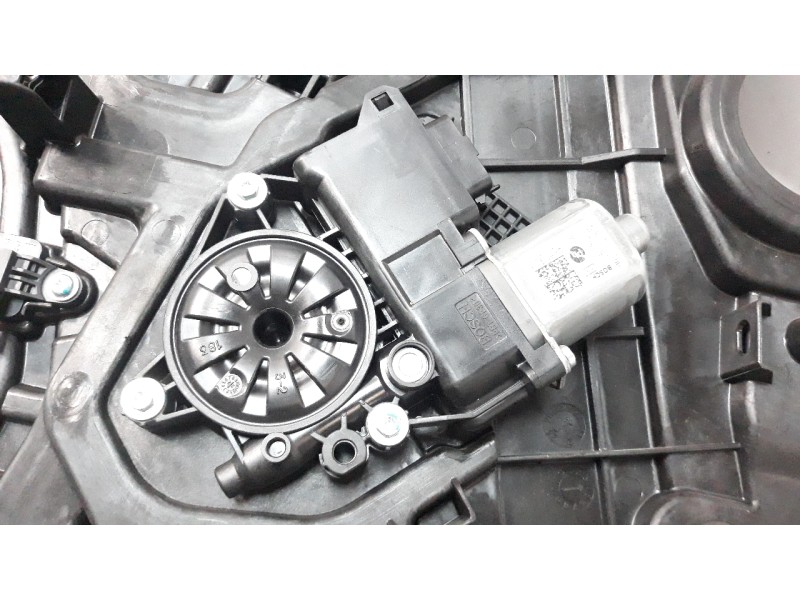 Recambio de elevalunas delantero izquierdo para kia niro referencia OEM IAM 82470AT060  