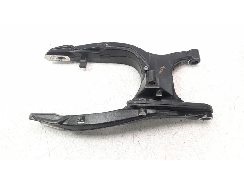 Recambio de basculante para bmw f 800 r f 800 r referencia OEM IAM 33178549121  