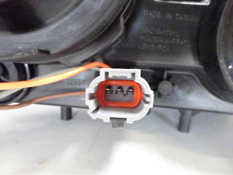 Recambio de faro izquierdo para nissan primera berlina (p12) referencia OEM IAM 26060AU800 108803502 DS5224904