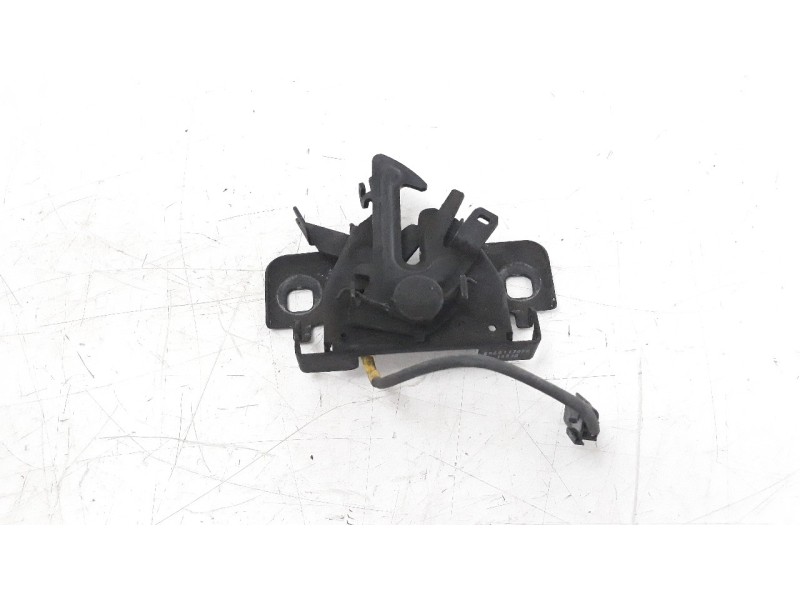 Recambio de cerradura capo para renault captur 0.9 energy referencia OEM IAM 656011705R  