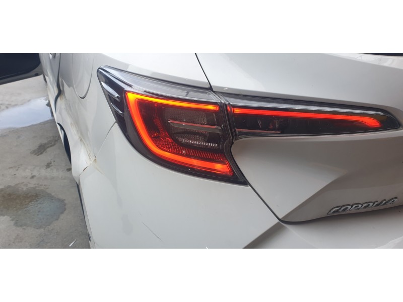 Recambio de piloto trasero izquierdo para toyota corolla (e21) referencia OEM IAM V350010L  