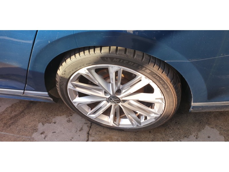 Recambio de mangueta trasera izquierda para volkswagen passat variant (cb5) r-line referencia OEM IAM 3Q0505433G  