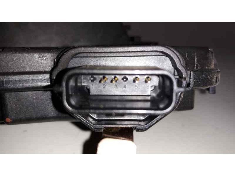 Recambio de cerradura puerta delantera derecha para renault twingo iii luxe referencia OEM IAM 805020355R  