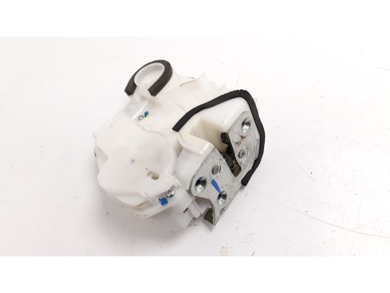 Recambio de cerradura puerta delantera derecha para mitsubishi space star (a00) 1.2 referencia OEM IAM 5715A666S  