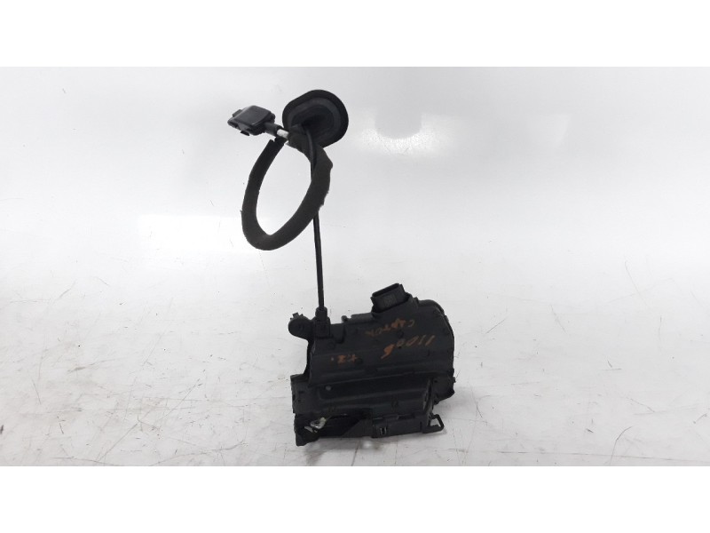 Recambio de cerradura puerta trasera izquierda para renault captur 0.9 energy referencia OEM IAM 805037619R  