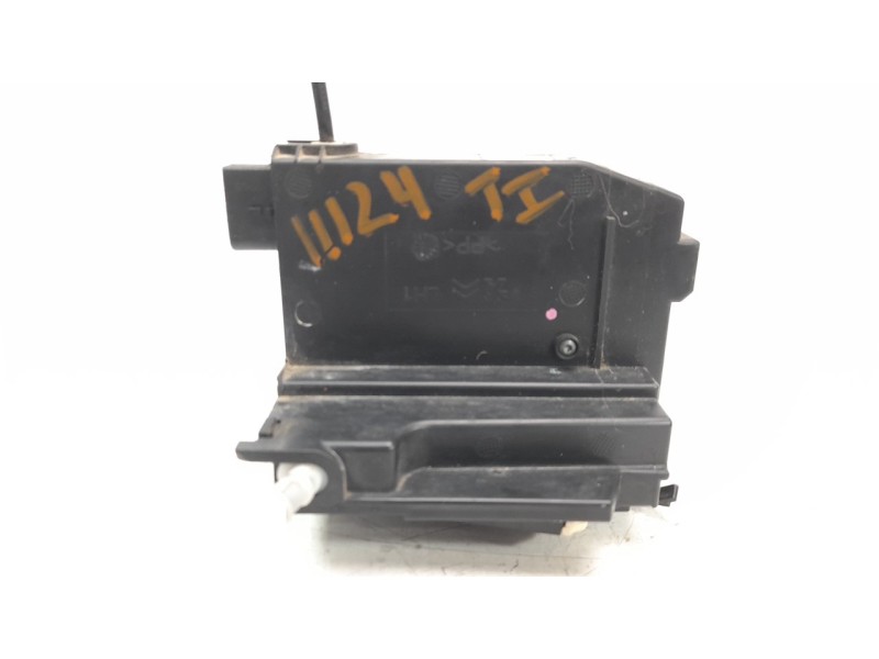 Recambio de cerradura puerta trasera izquierda para peugeot 308 1.6 blue-hdi fap referencia OEM IAM 9810309980  