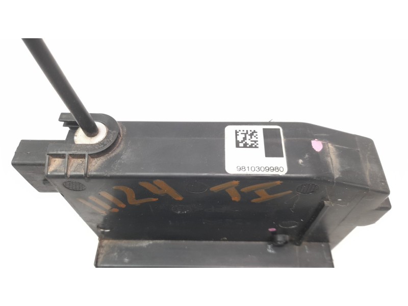 Recambio de cerradura puerta trasera izquierda para peugeot 308 1.6 blue-hdi fap referencia OEM IAM 9810309980  