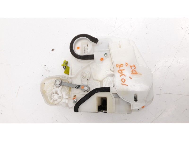 Recambio de cerradura puerta delantera izquierda para mitsubishi space star (a00) 1.2 referencia OEM IAM 5715A669S  