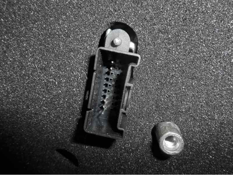 Recambio de retrovisor derecho para opel astra gtc referencia OEM IAM 6428278 1051631025 OP4127313