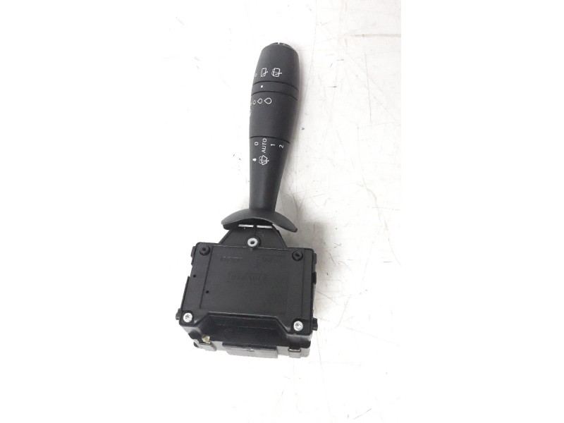 Recambio de mando limpia para renault captur 0.9 energy referencia OEM IAM 8201168016  