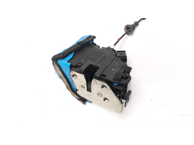 Recambio de cerradura puerta trasera izquierda para kia cee´d 1.6 crdi cat referencia OEM IAM 81410A2100  