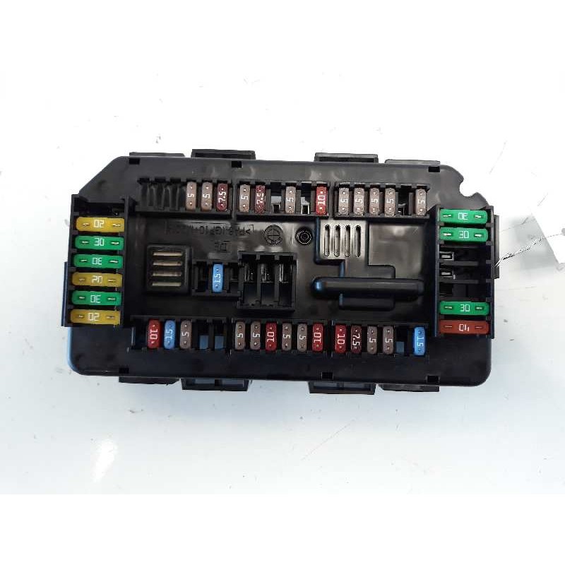 Recambio de caja reles / fusibles para bmw serie 3 lim. (f30) 318d advantage referencia OEM IAM 9389068 19545000001 