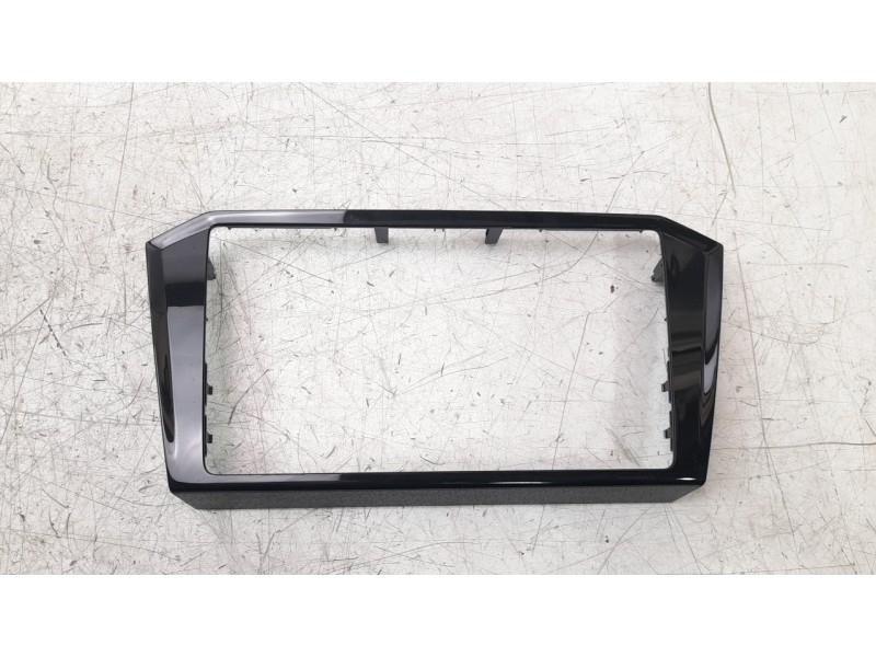 Recambio de moldura para volkswagen passat variant (cb5) r-line referencia OEM IAM 3G8858069  