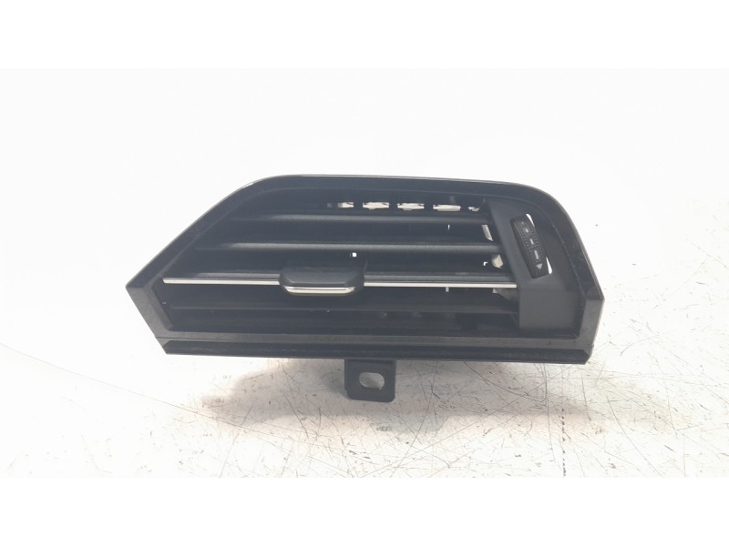 Recambio de rejilla aireadora para audi q3 (f3b) referencia OEM IAM 83B8209026PS  