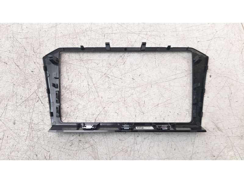 Recambio de moldura para volkswagen passat variant (cb5) r-line referencia OEM IAM 3G8858069  