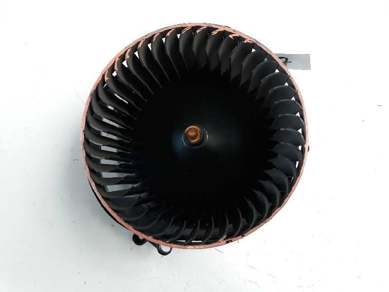 Recambio de ventilador calefaccion para bmw serie 3 lim. (f30) 318d advantage referencia OEM IAM T958225 T921557 1066736