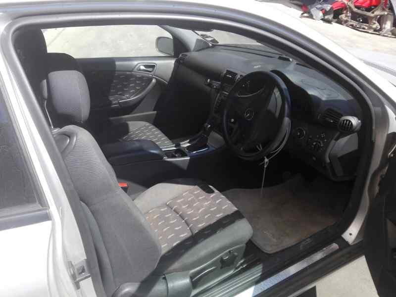 mercedes-benz clase c (w203) sportcoupe del año 2002