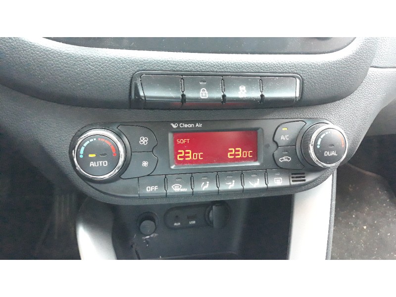 Recambio de mando climatizador para kia cee´d 1.6 crdi cat referencia OEM IAM 97250A2200  