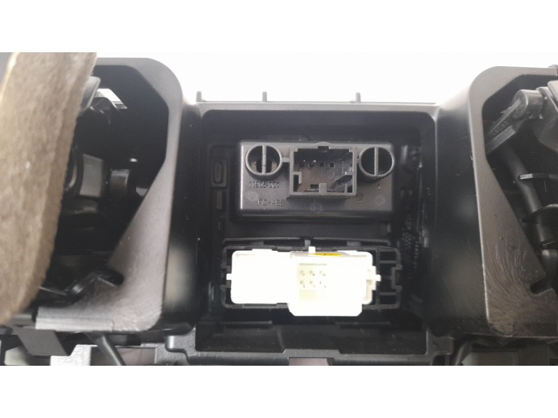 Recambio de aireador central para volkswagen passat variant (cb5) r-line referencia OEM IAM 3G1858416M041  