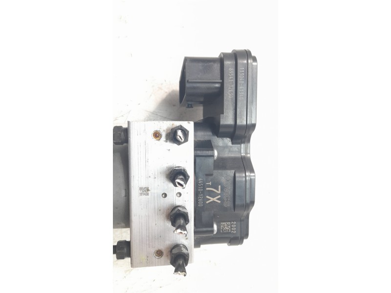 Recambio de abs para toyota corolla (e21) referencia OEM IAM 4451012600  