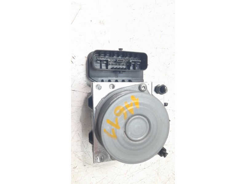Recambio de abs para toyota corolla (e21) referencia OEM IAM 4451012600  