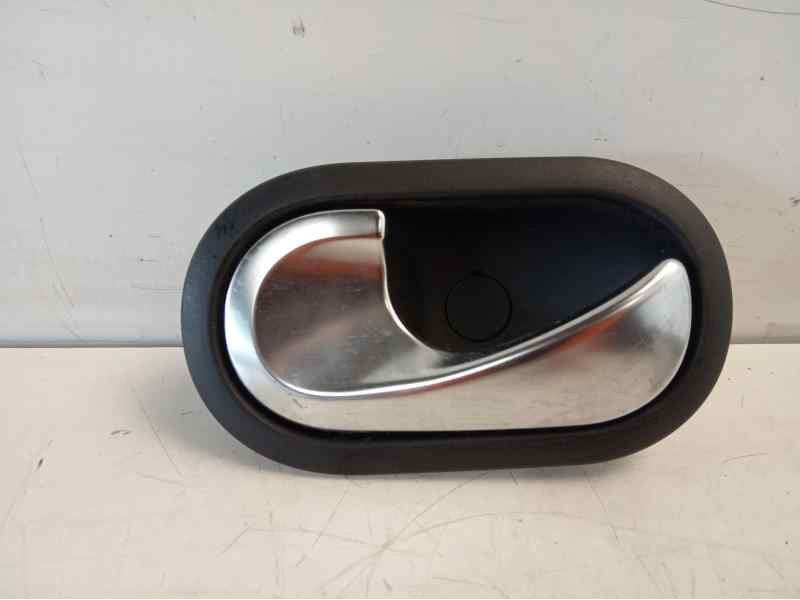 Recambio de maneta interior delantera izquierda para renault twingo iii luxe referencia OEM IAM 8200028487 125029 